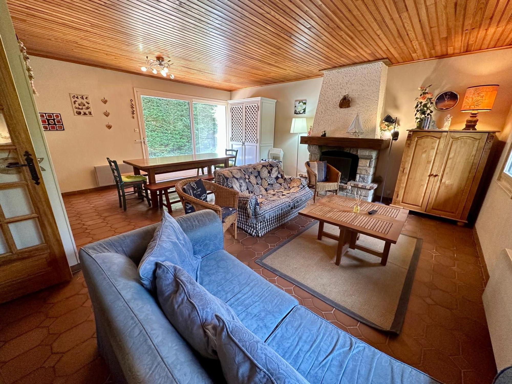 La Maison Cachee *